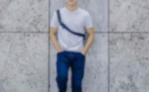 �����о���������Ҹ�ǩ��