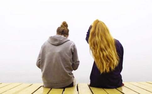 �μ���ͬѧ�����