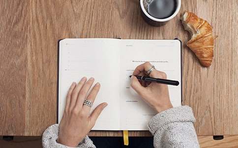 ��������300�־�����6ƪ��