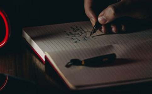 ���Ƽ�����������300����ƪ